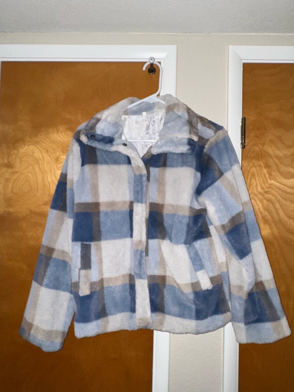 SHEIN Blue White Tan Plaid Teddy Jacket